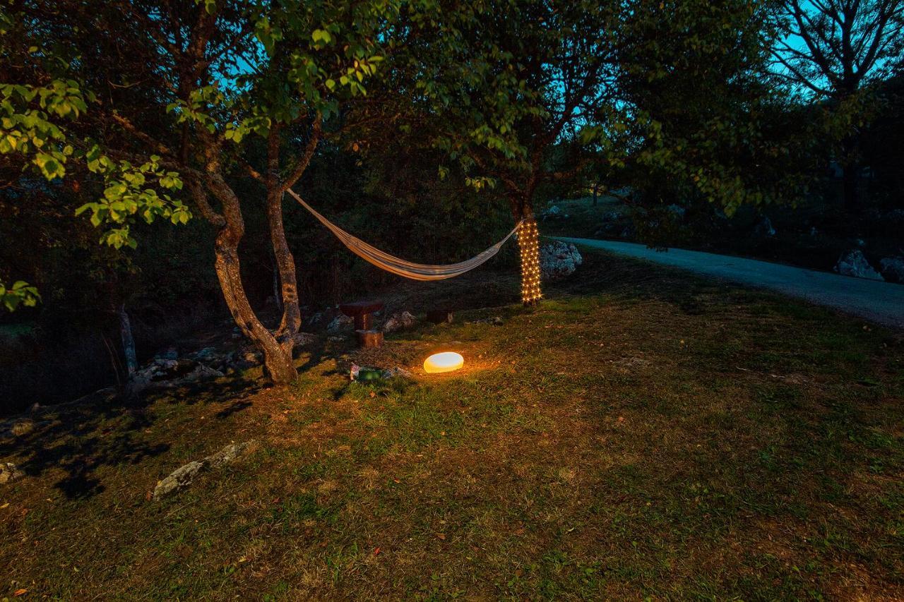Father'S Land Rakovica Ngoại thất bức ảnh